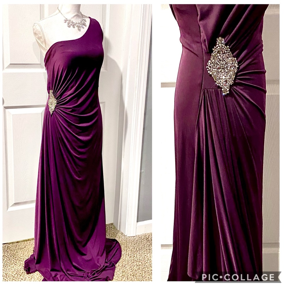 Jus D’ Orange Paris One Shoulder Formal Dress